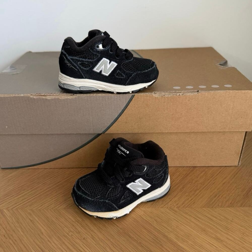 New Balance 990 ‘Black/Grey’ Baby Sneakers- SZ 2 C